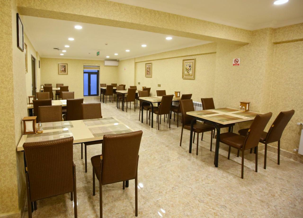 El Royal Hotel Baku Zewnętrze zdjęcie