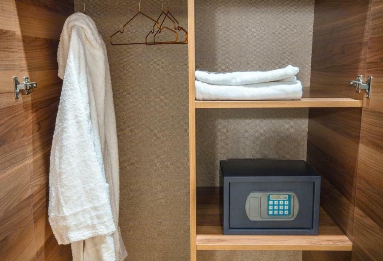 El Royal Hotel Baku Zewnętrze zdjęcie